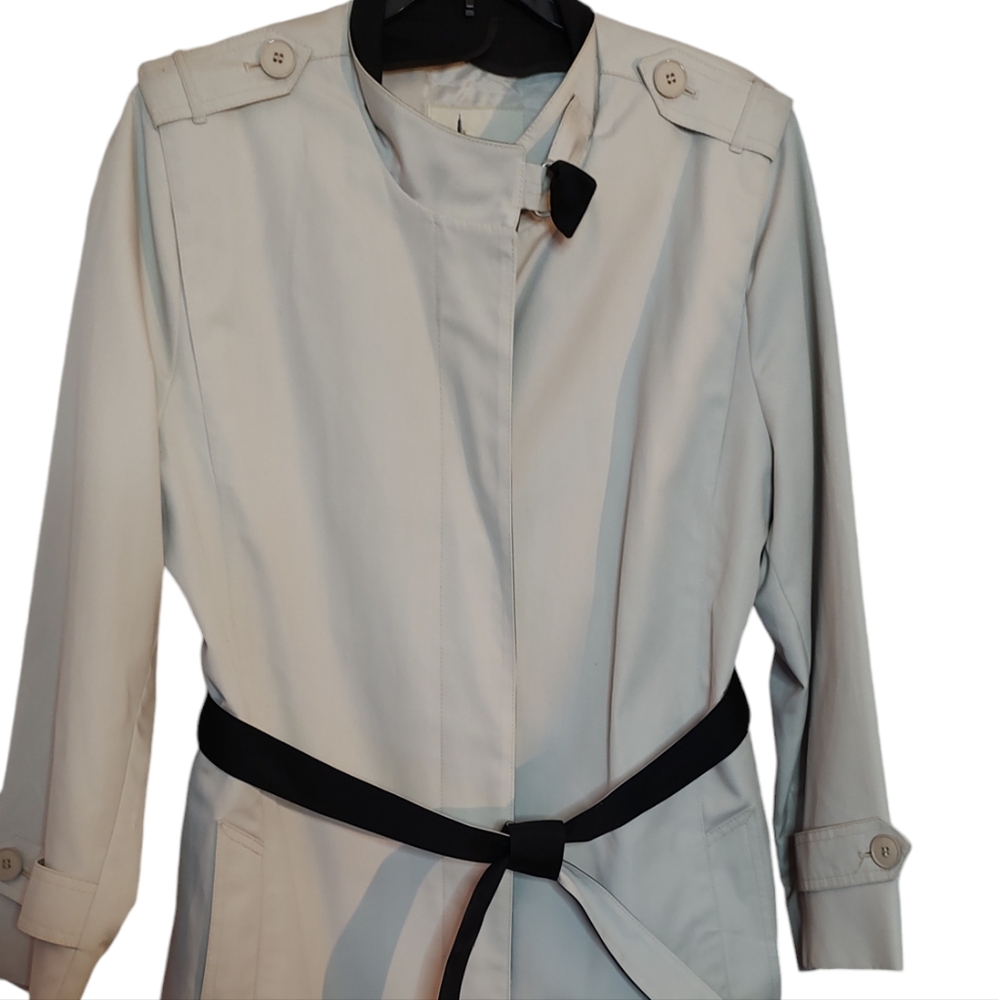Cream & Black Vintage Misty Harbor Mid Calf Length Trench Coat sz 14 W/ Belt - Picture 5 of 10